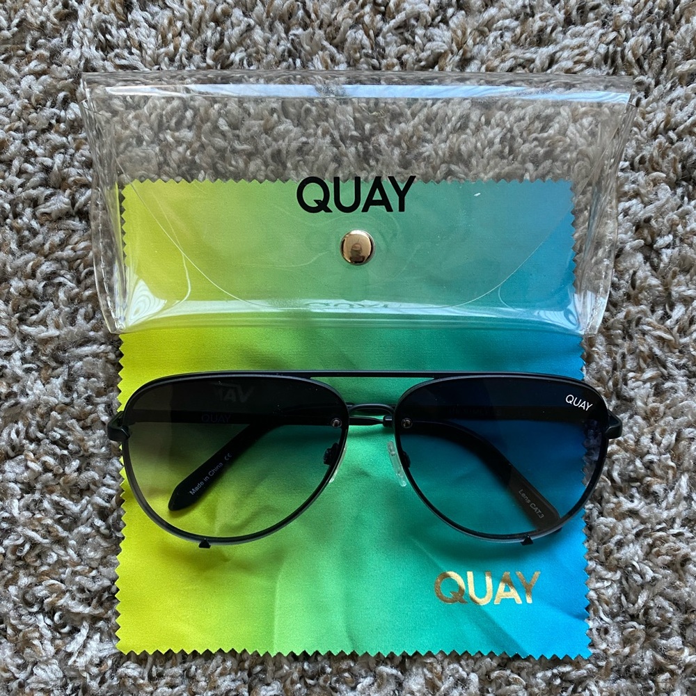 Quay Gradient Black Aviator Sunglasses